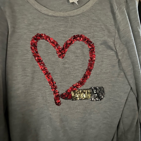 Red Sequin Heart Graphic Top - Picture 2 of 2